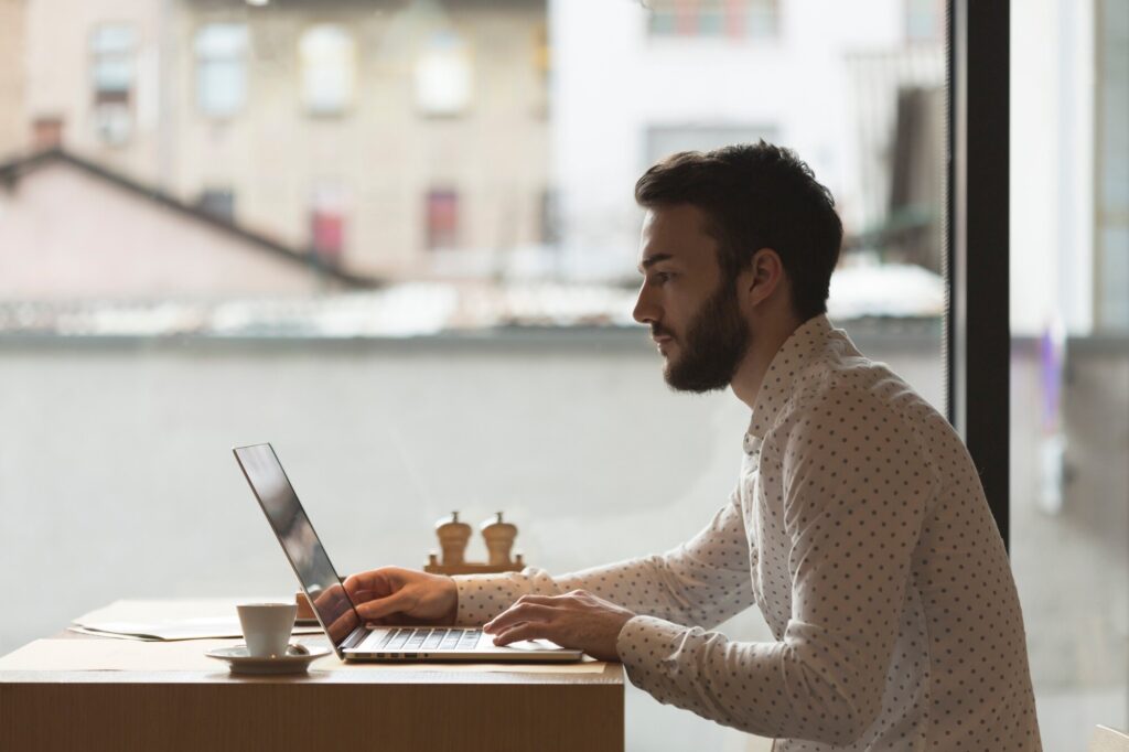 MEI ou Simples Nacional? Descubra o melhor tributo para freelancers