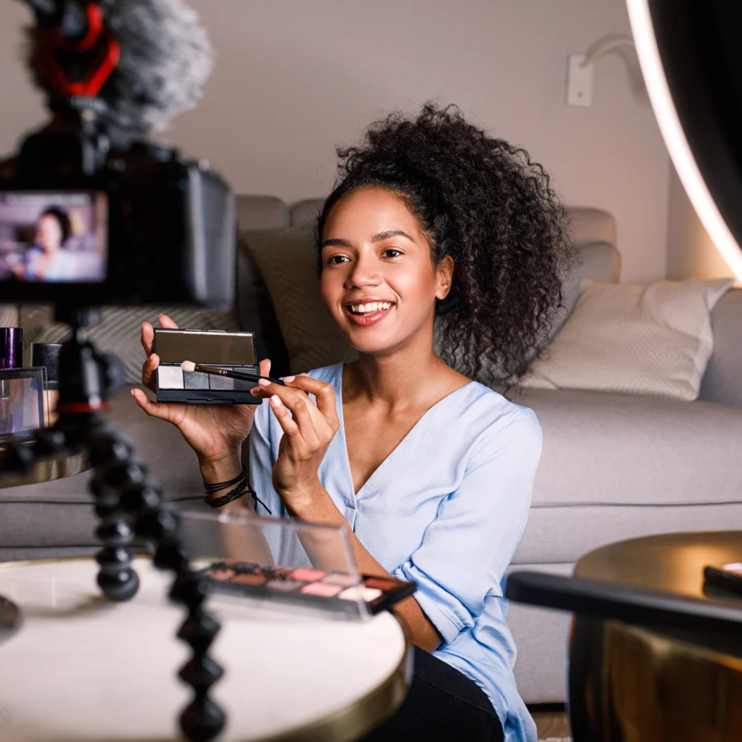 Agência-de-lançamento-Segunda-Dobra